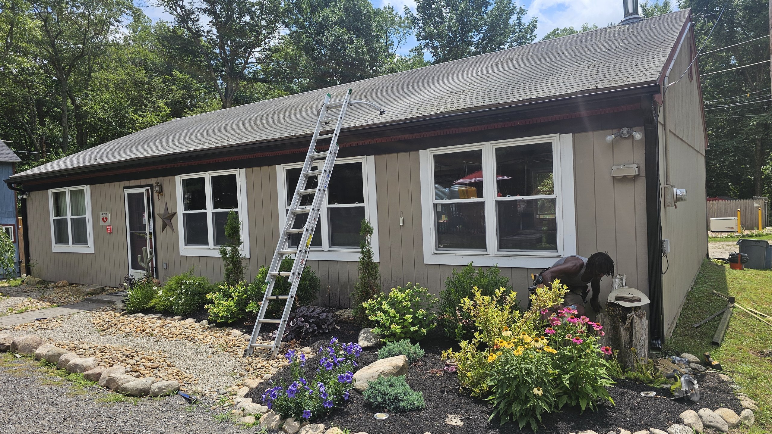 Seamless Gutters Hampton CT